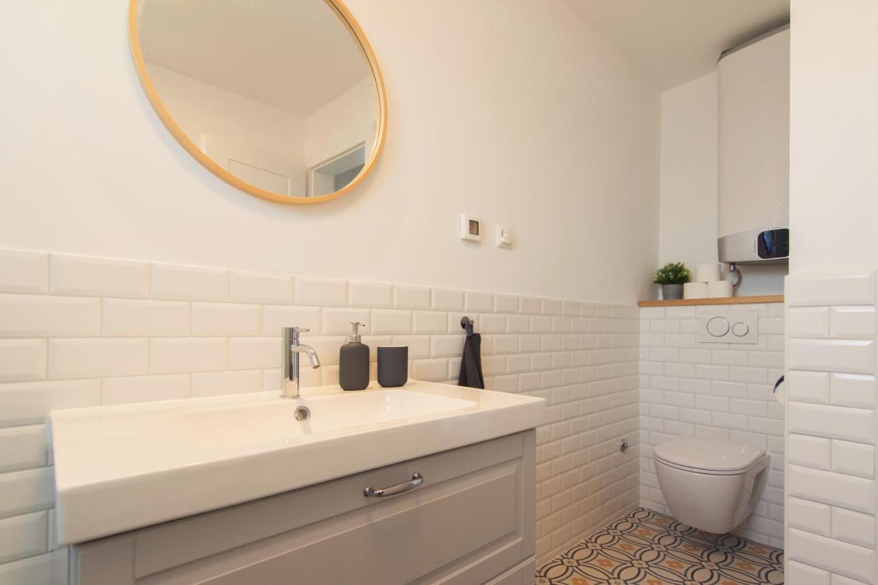 City Garden Apartment Пореч Экстерьер фото